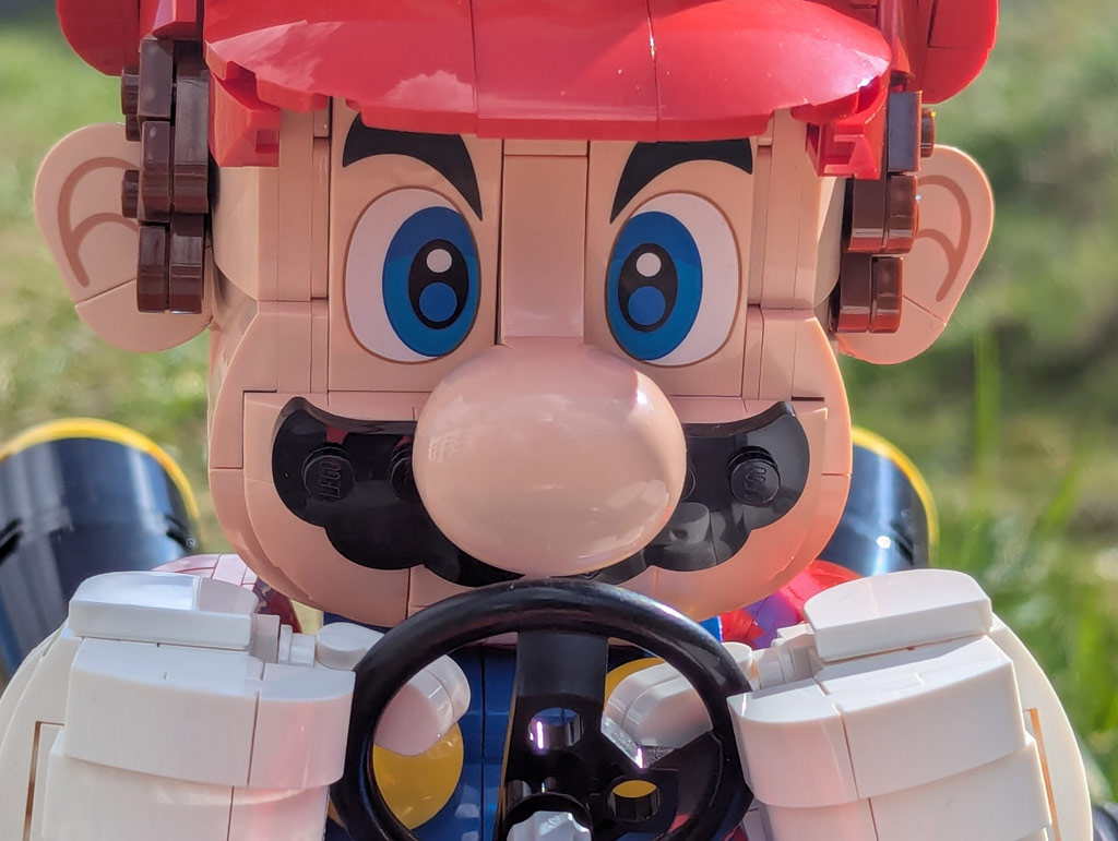 ZUSAMMENGEBAUT LEGO Super Mario 72037 Mario Standard Kart review 4