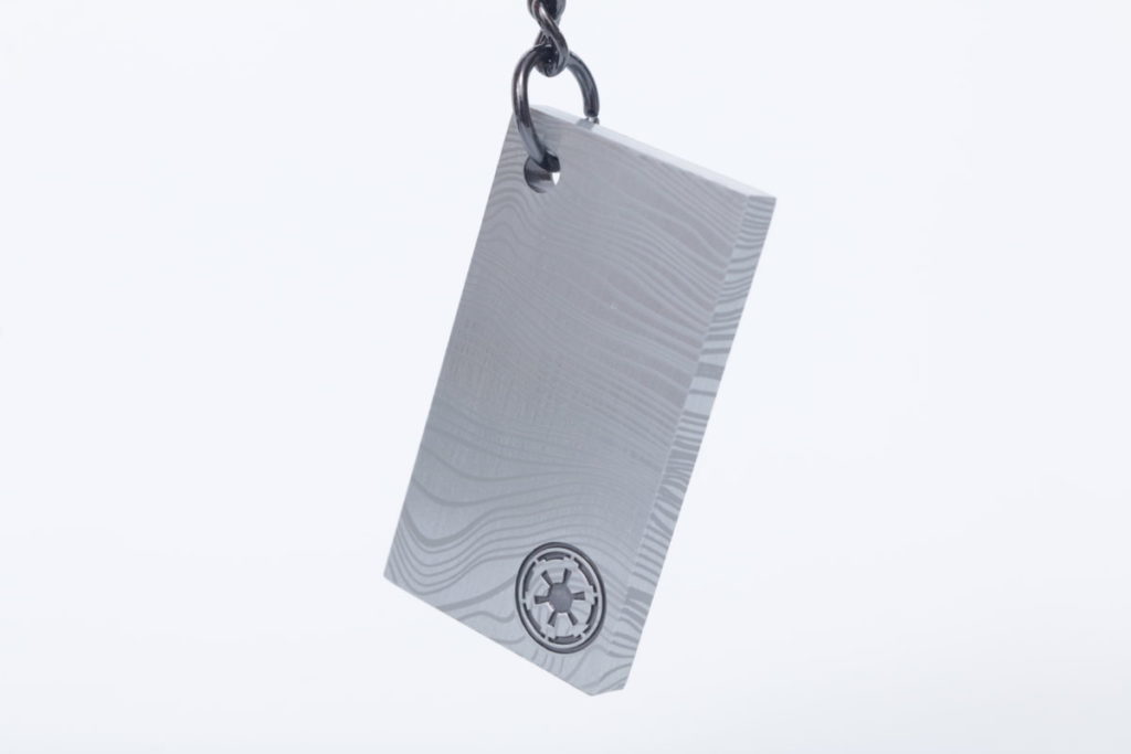 LEGO Star Wars 5007403 The Mandalorian Beskar Keyring gift with purchase review 8 1024x683