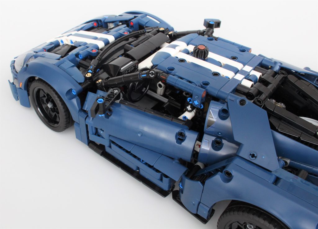 LEGO Technic 42154 2022 Ford GT review 28 1024x736