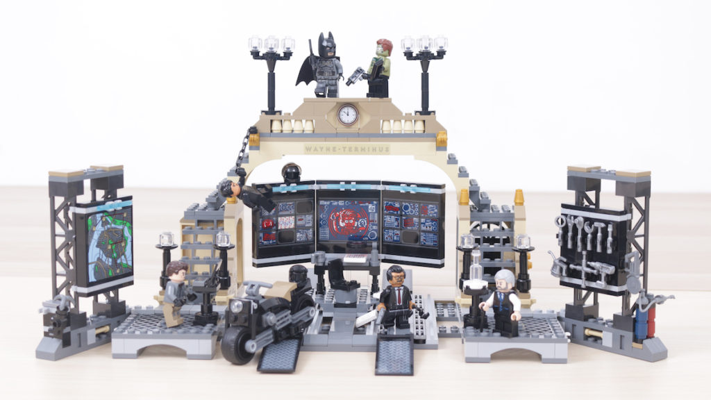 LEGO Batman 76183 Batcave The Riddler Face off review title 1024x576