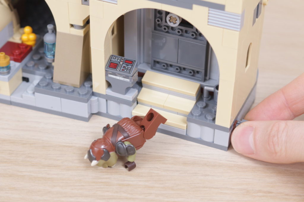 LEGO Star Wars 75326 Boba Fetts Throne Room review 24 1024x683