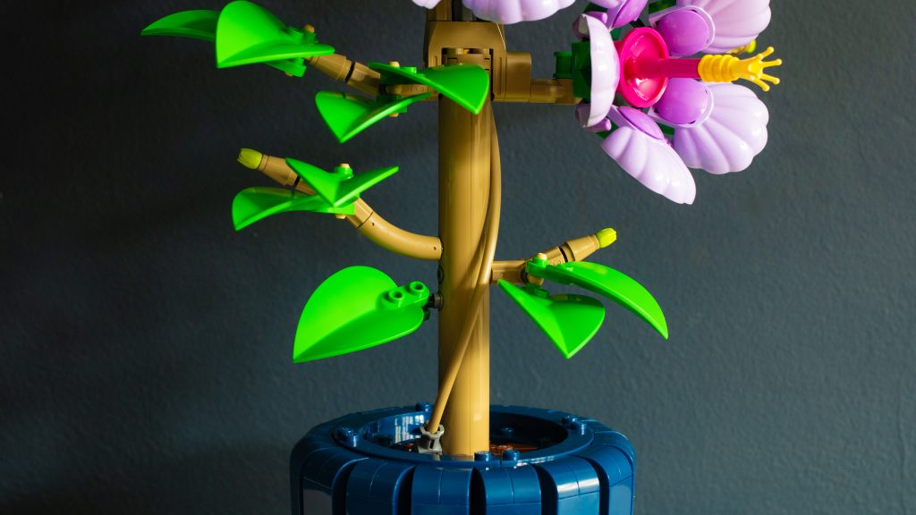 Lego botanicals 10372 Hibiscus 9 1 1024x576