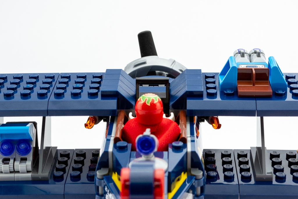 LEGO Review El Fuegos Stunt Plane 12