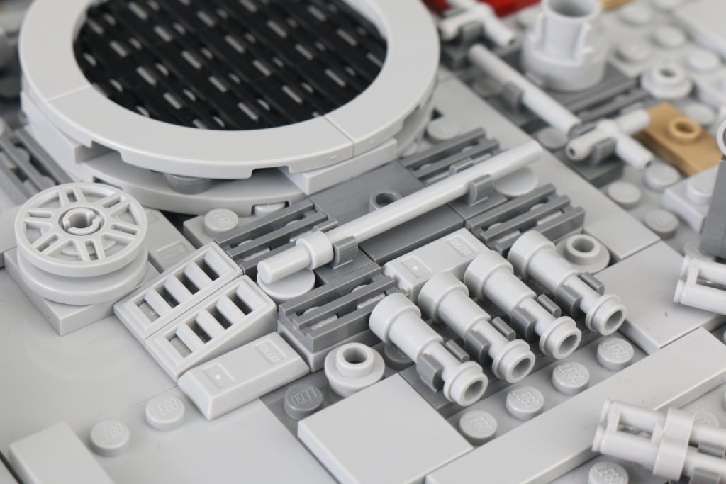 LEGO Star Wars 75192 UCS Ultimate Collectors Series Millennium Falcon review 28i