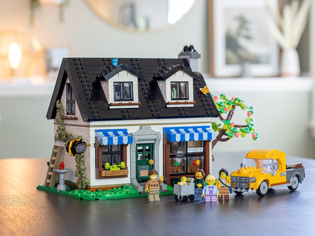 bricklink series 5 antique shop 1 1024x768