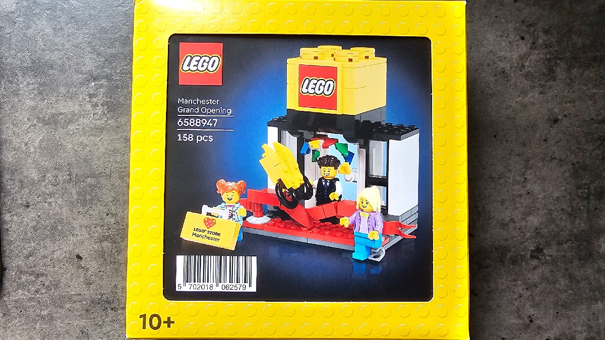 Exclusive LEGO Store Manchester Arndale re-opening set found