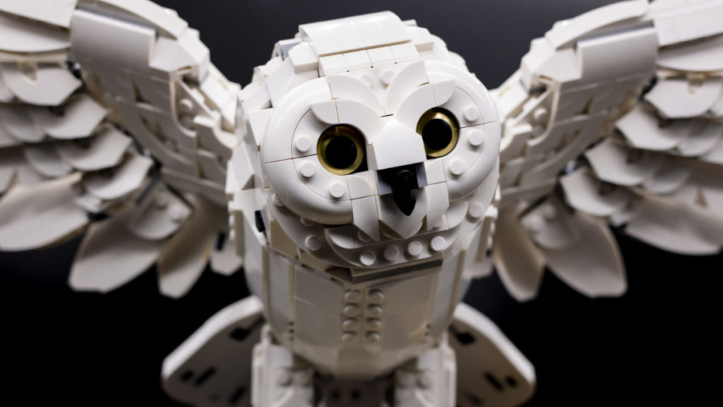 LEGO Harry Potter 76391 Hogwarts Icons Collectors Edition 3 1 1024x576
