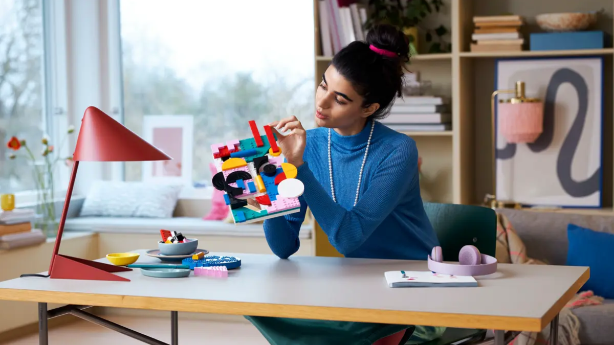 Stretch your creative abilities with two new LEGO Art sets