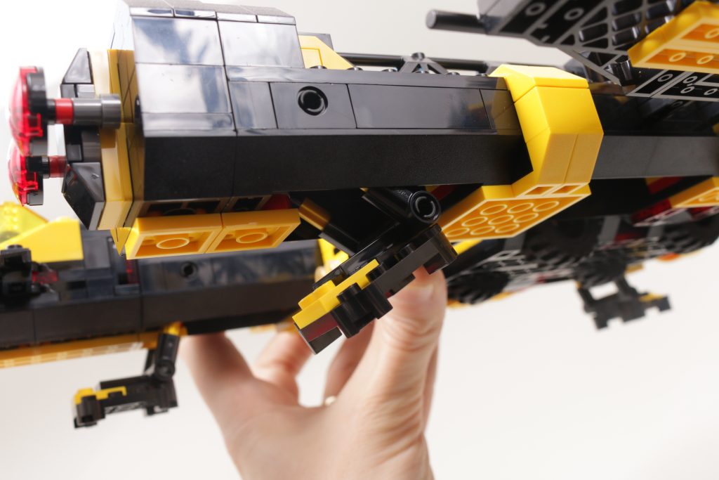 LEGO Icons 10355 Blacktron Renegade review 7 1024x683