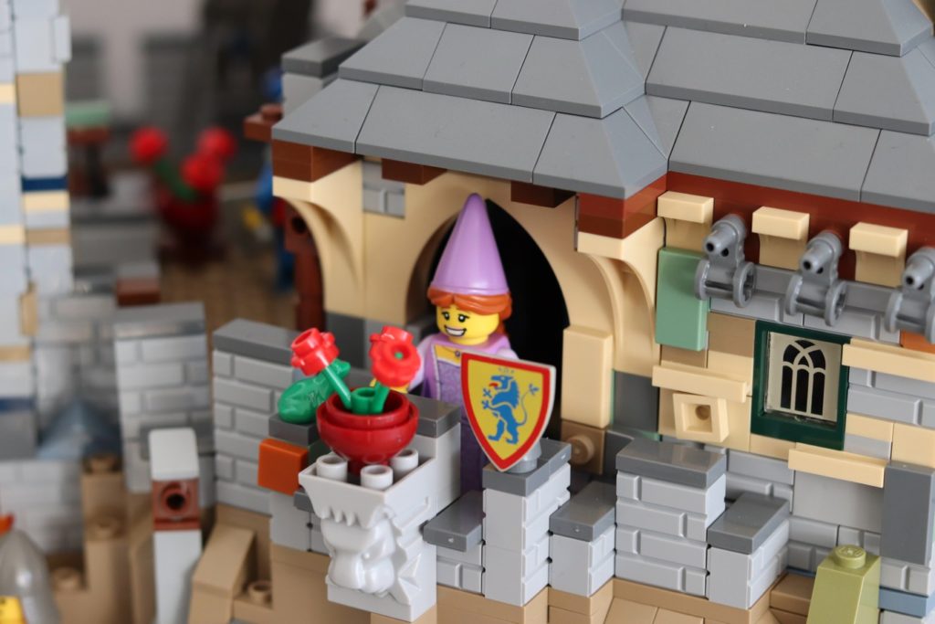 LEGO Ideas Classic Castle 3