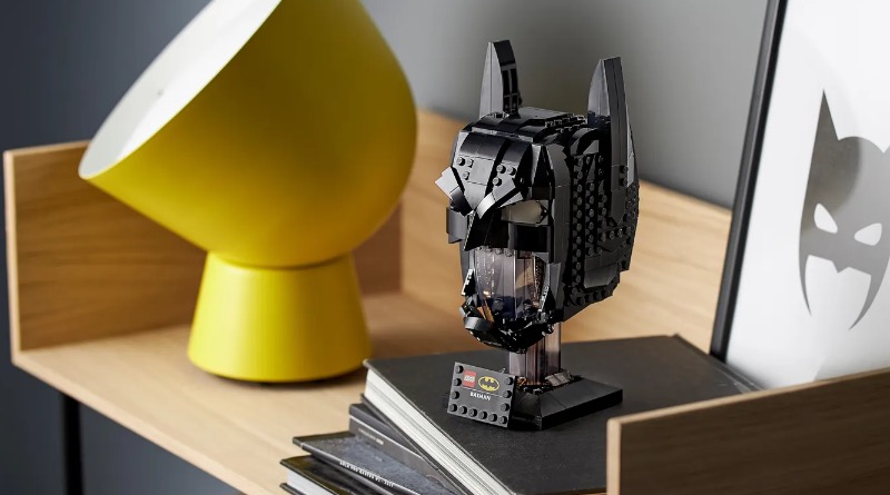 First review of LEGO 76182 Batman Cowl arrives online